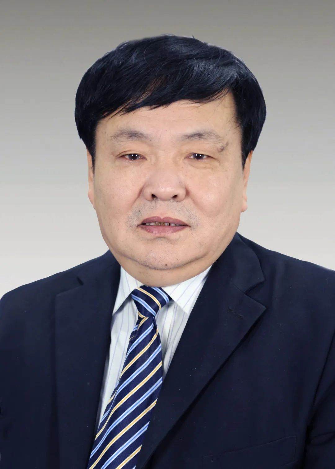李永峰