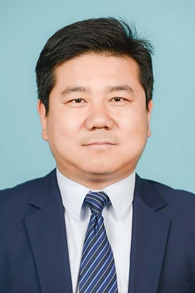 王刚