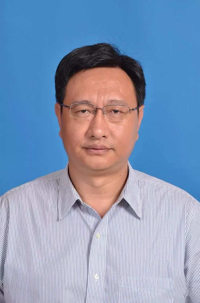 耿左军