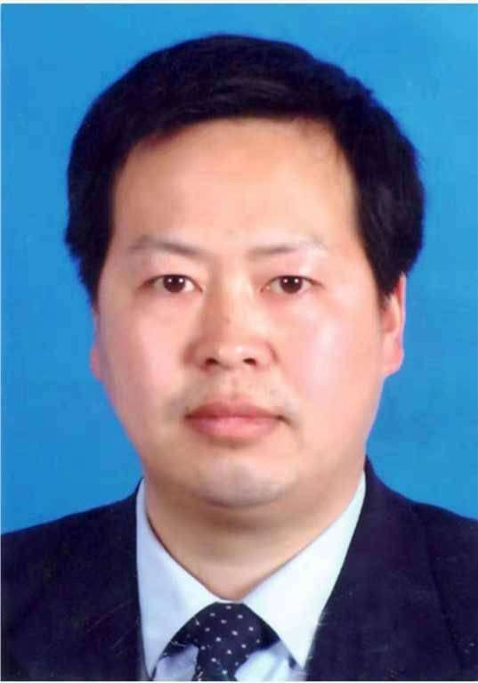 裴世林
