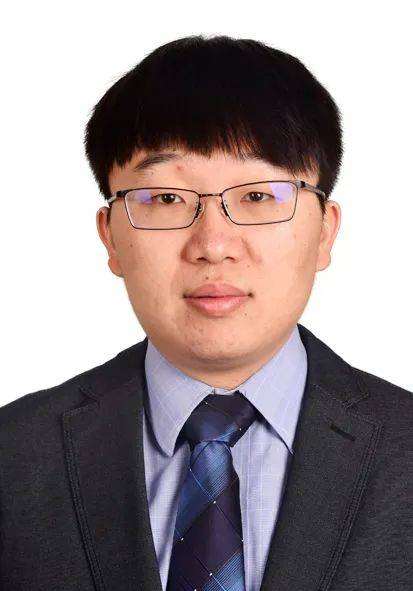 李青