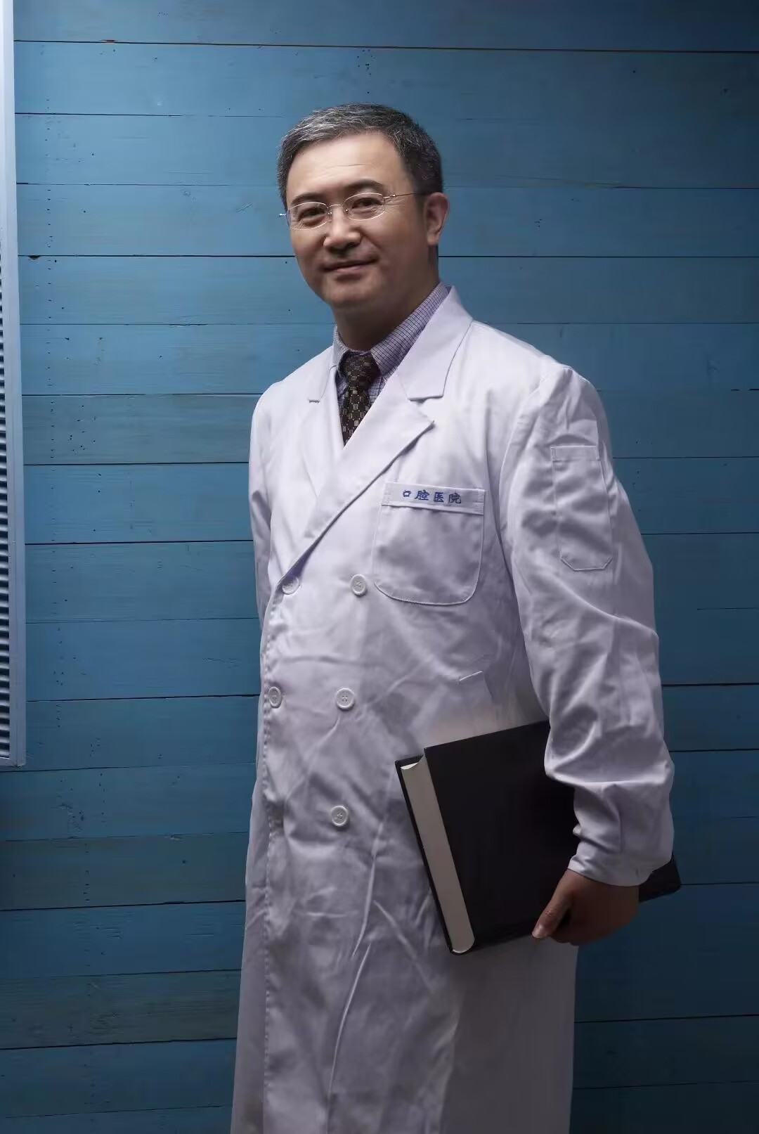 陈智