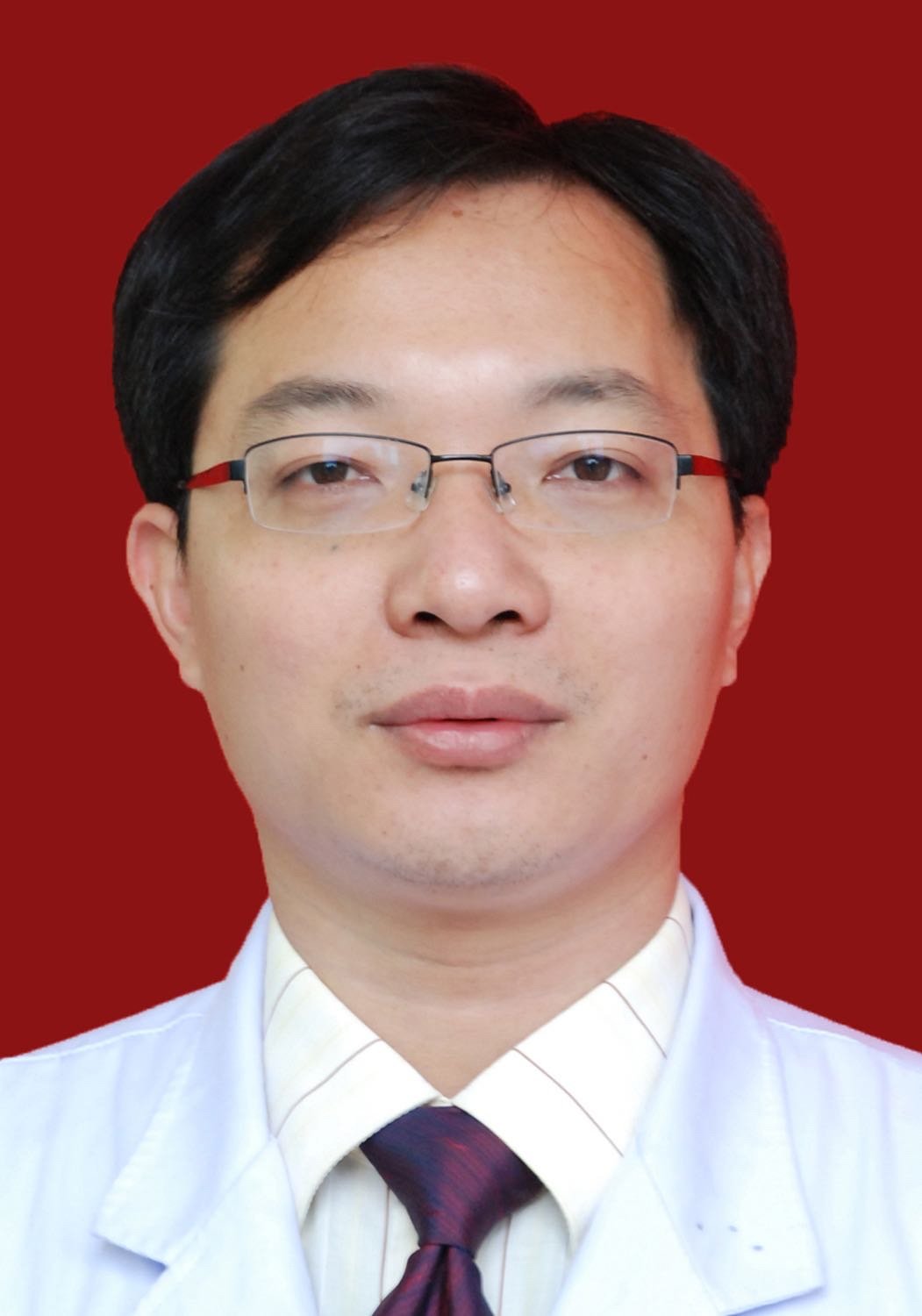 李威东