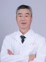 韩小龙