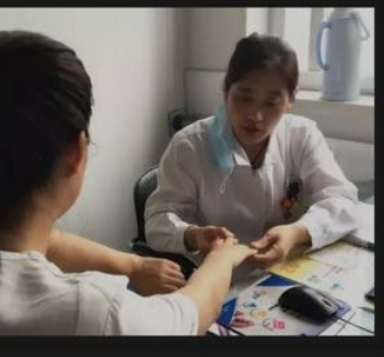 杨红
