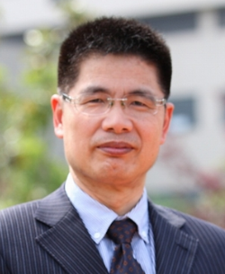 强金伟
