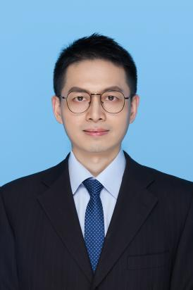 侯伟