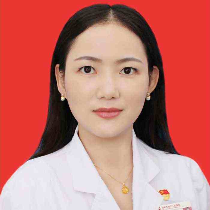 胡一君