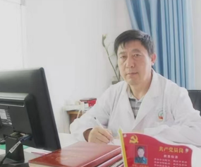 董学亮
