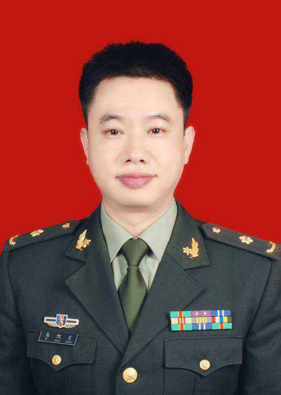 易绍东