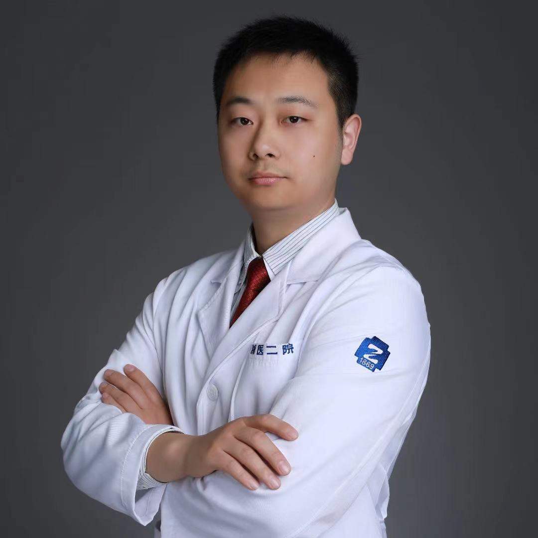 邓群
