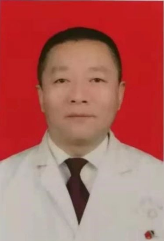 闫立新