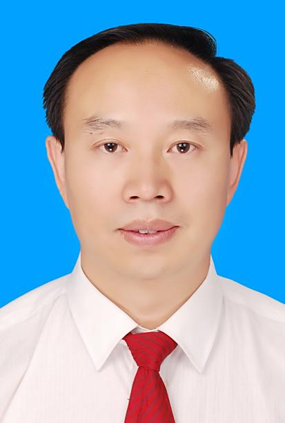 薛英杰