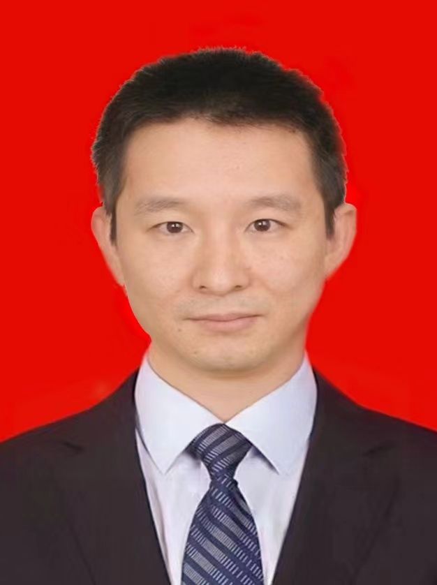 汤旭东