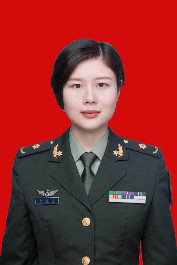杨青青