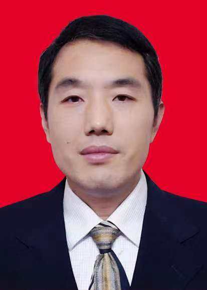 薛耀辉