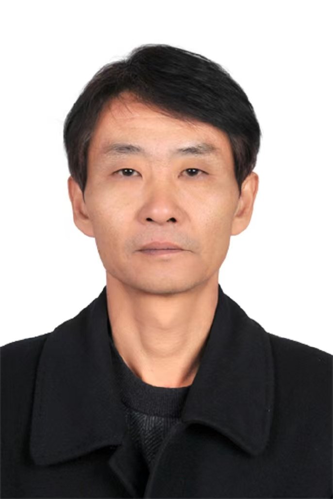丁八一