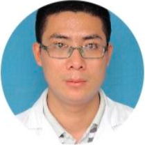 李群伟