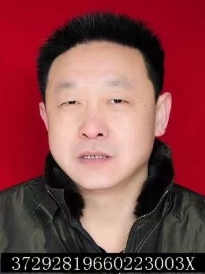 王霄