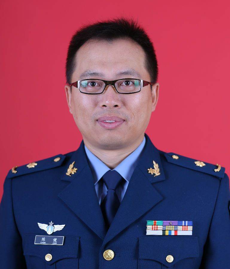 陈健